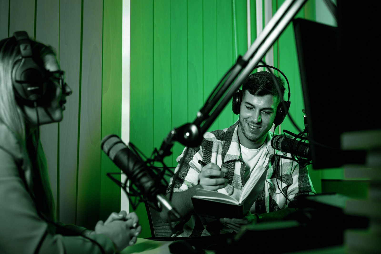 male-podcaster-making-podcast-with-young-woman-fro-2025-01-31-05-10-54-utc.jpg